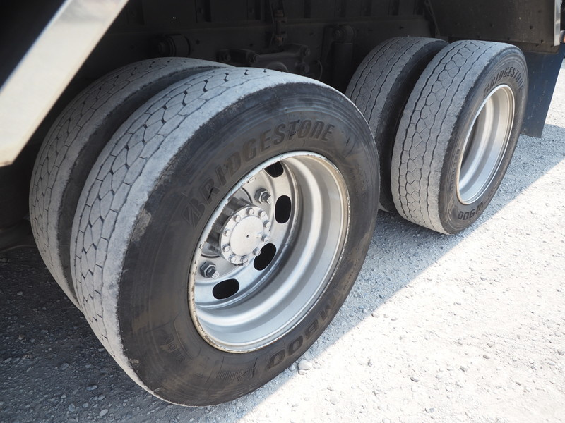 いすゞ ギガ 冷凍バン 大型 PDG-CYJ77W8Z 年式 H21[写真33]