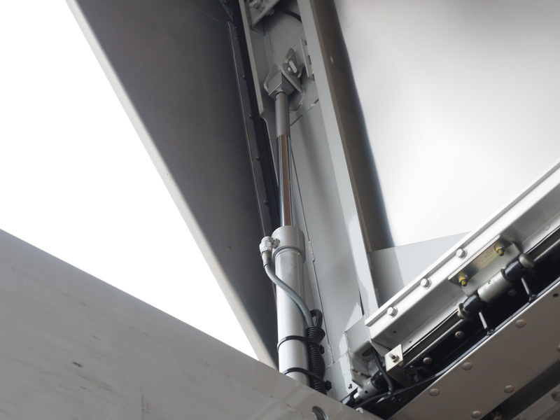 いすゞ フォワード ウイング車 中型 TKG-FRR90T2 年式 H26[写真13]