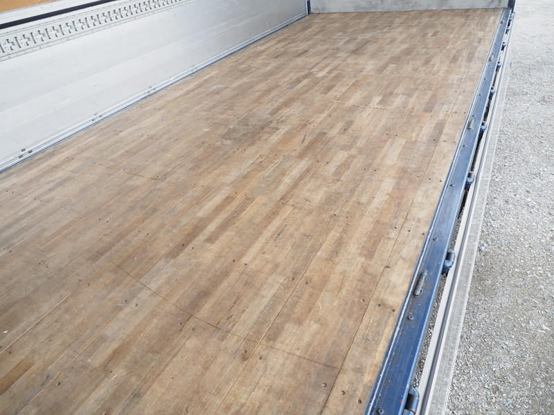 いすゞ フォワード ウイング車 中型 TKG-FRR90T2 年式 H26[写真18]