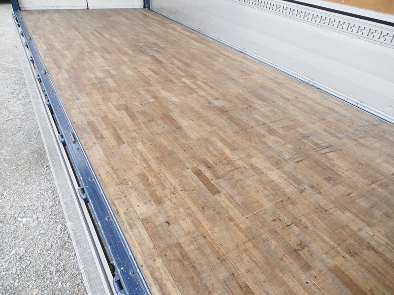 いすゞ フォワード ウイング車 中型 TKG-FRR90T2 年式 H26[写真19]