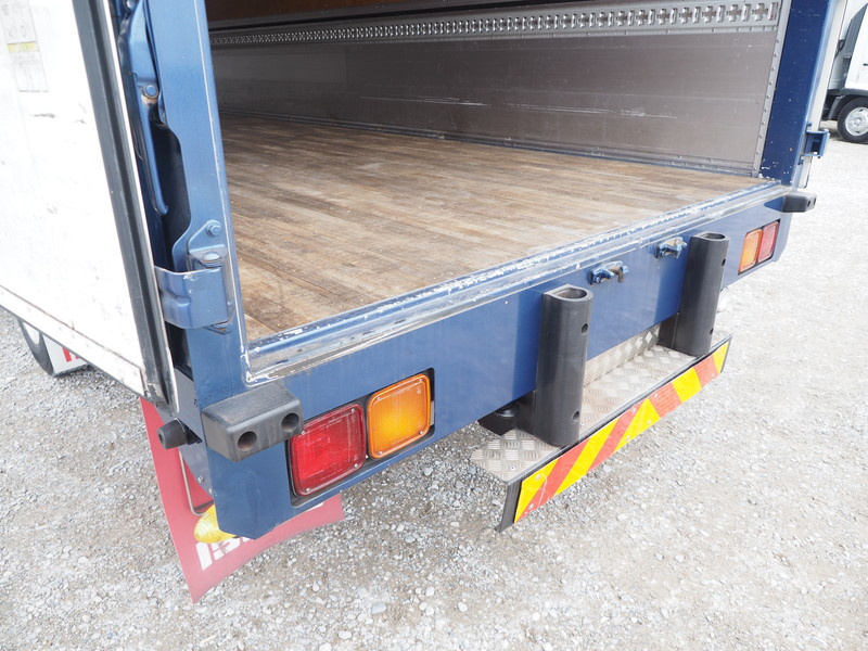 いすゞ フォワード ウイング車 中型 TKG-FRR90T2 年式 H26[写真24]