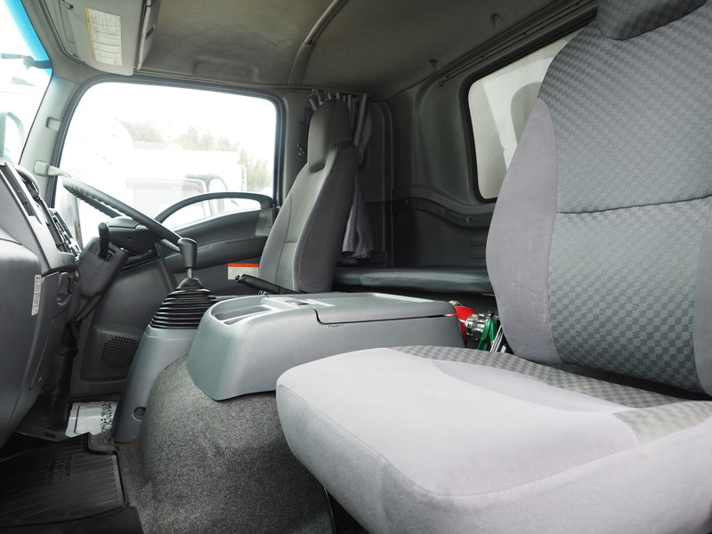 いすゞ フォワード ウイング車 中型 TKG-FRR90T2 年式 H26[写真31]