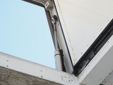 いすゞ ギガ 冷凍ウイング 大型 LKG-CYJ77A 年式 H24 [写真13]