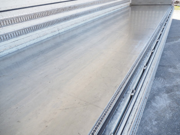 いすゞ ギガ 冷凍ウイング 大型 LKG-CYJ77A 年式 H24 [写真19]