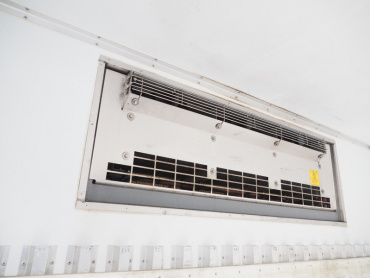 いすゞ フォワード 冷凍バン 中型 TKG-FRR90T2 年式 H27 [写真15]