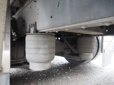 日野 グランドプロフィア ウイング車 大型 BKG-FW1EXYG 年式 H22 [写真24]