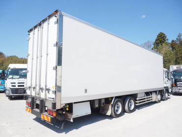 いすゞ ギガ 冷凍バン 大型 QKG-CYJ77A 年式 H26 [写真04]