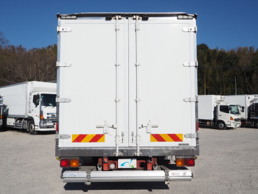 いすゞ フォワード 冷凍バン 中型 TKG-FRR90T2 年式 H27 [写真05]