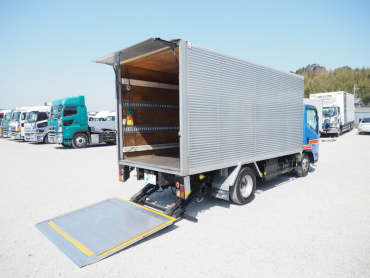 いすゞ エルフ バン車 小型 BKG-NMR85AN 年式 H23 [写真15]