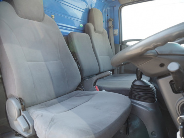 いすゞ エルフ バン車 小型 BKG-NMR85AN 年式 H23 [写真19]