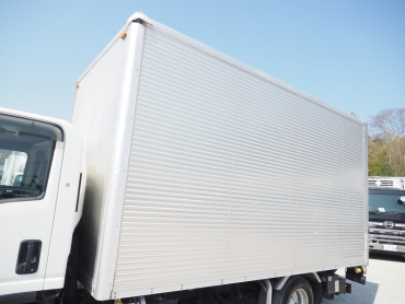 いすゞ エルフ バン車 小型 BKG-NPR85AN 年式 H19 [写真09]