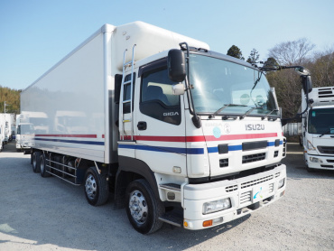 いすゞ ギガ 冷凍バン 大型 PDG-CYJ77W8Z 年式 H21 [写真03]