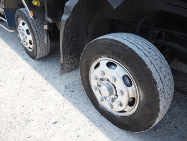 いすゞ ギガ 冷凍バン 大型 PDG-CYJ77W8Z 年式 H21 [写真32]