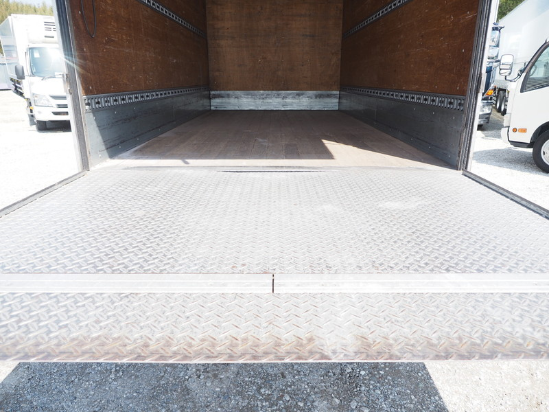 いすゞ エルフ バン車 小型 BKG-NPR85AN 年式 H19[写真17]