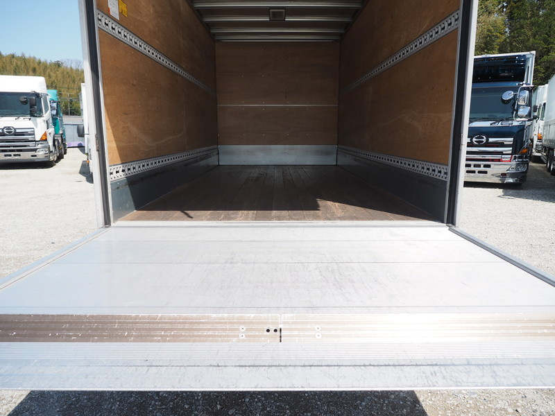 日野 デュトロ バン車 小型 TKG-XZU710 年式 H27[写真16]