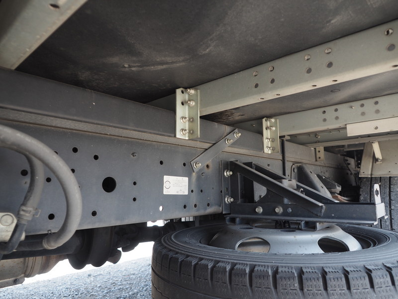 日野 デュトロ バン車 小型 TKG-XZU710 年式 H27[写真27]