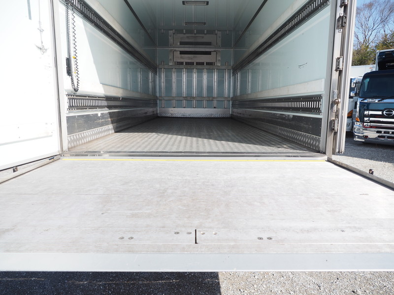 日野 レンジャー 冷凍バン 中型 TKG-FC9JJAA 年式 H29[写真21]