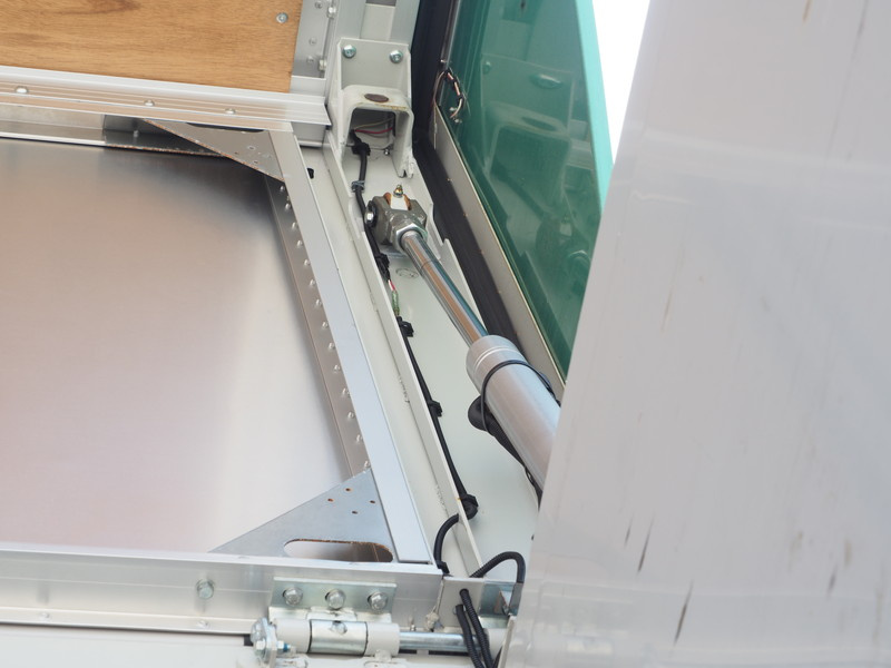 三菱ふそう スーパーグレート ウイング車 大型 QPG-FS64VZ 年式 H27[写真11]