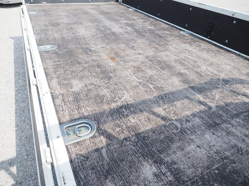 いすゞ エルフ 平ボディ 小型 TRG-NPR85AR 年式 H29[写真10]