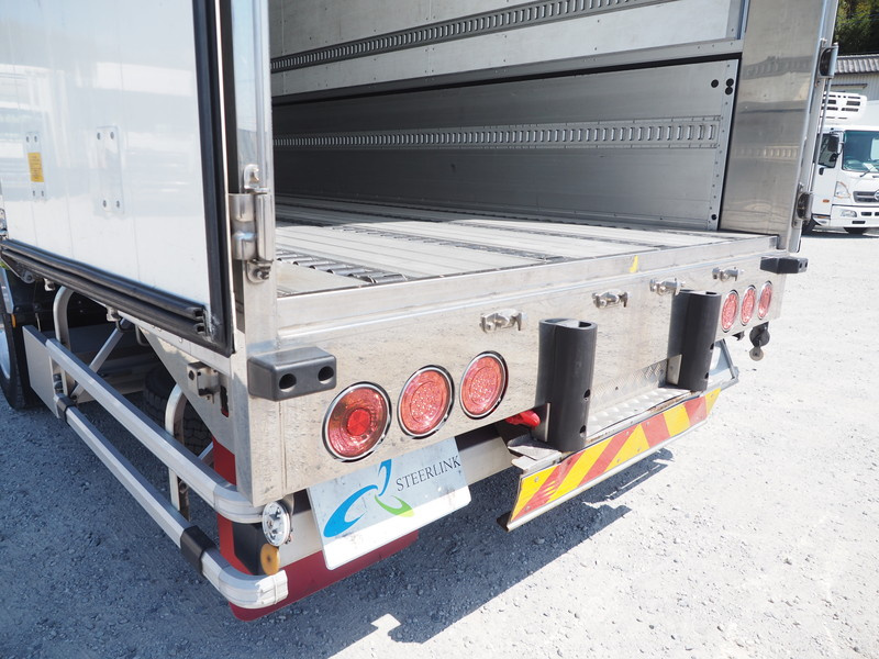 UDトラックス クオン ウイング車 大型 QKG-CG5ZA 年式 H26[写真27]