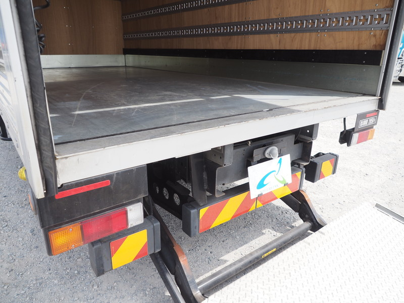 三菱ふそう キャンター バン車 小型 TKG-FEB50 年式 H26[写真13]