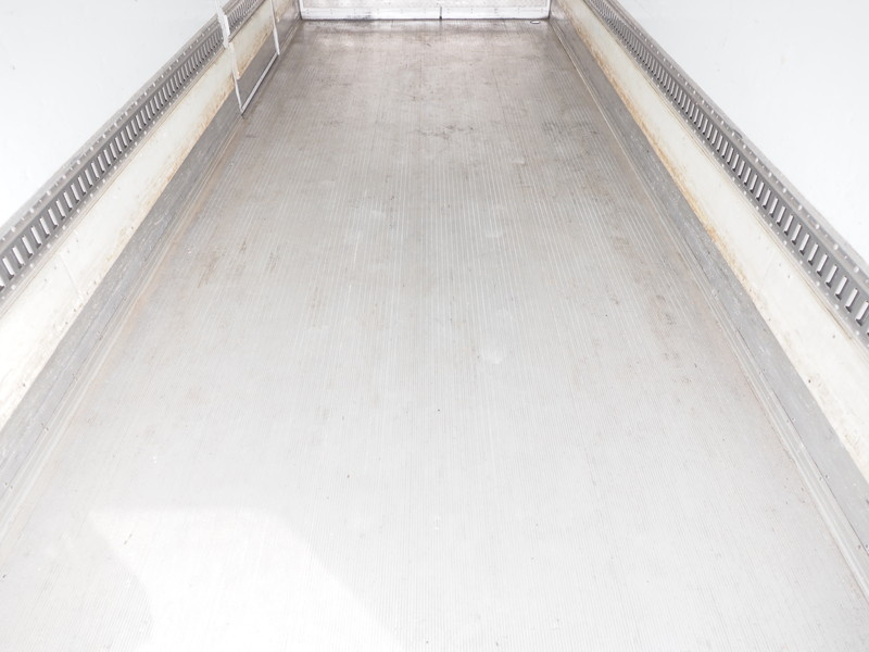 三菱ふそう ファイター 冷凍バン 中型 PDG-FK61F 年式 H22[写真13]