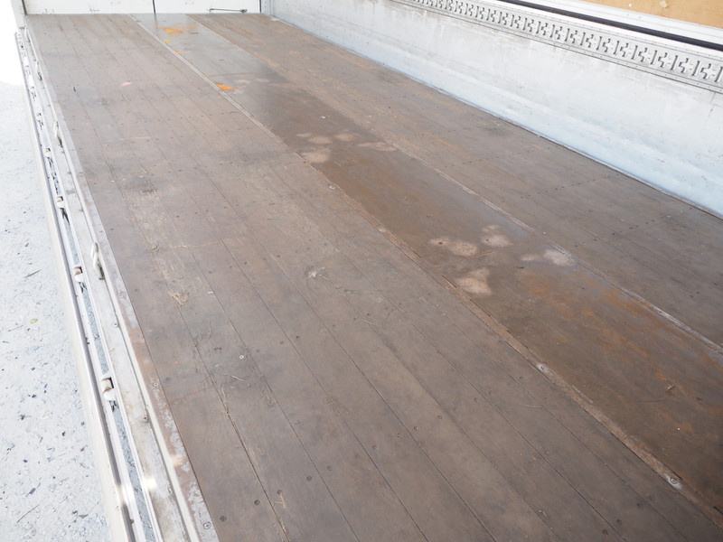 いすゞ フォワード ウイング車 中型 PKG-FRR90S2 年式 H20[写真21]