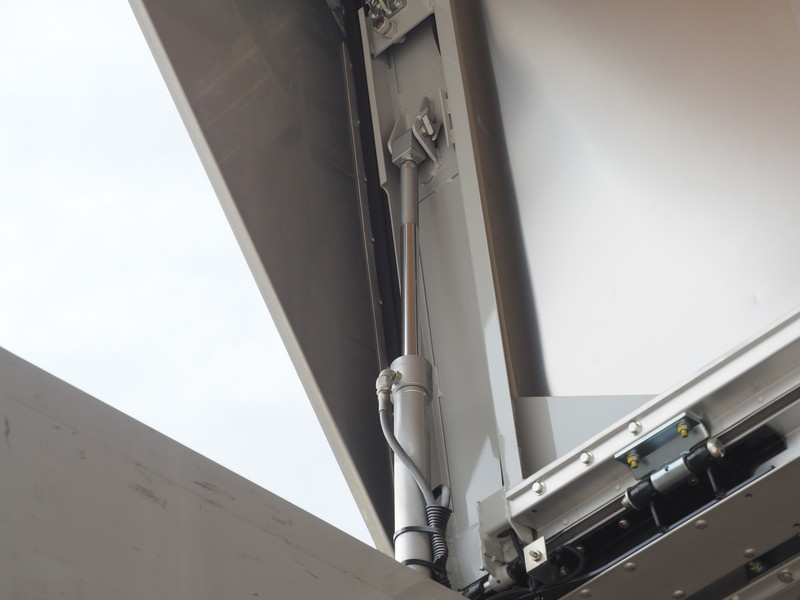 いすゞ フォワード ウイング車 中型 TKG-FRR90T2 年式 H27[写真13]