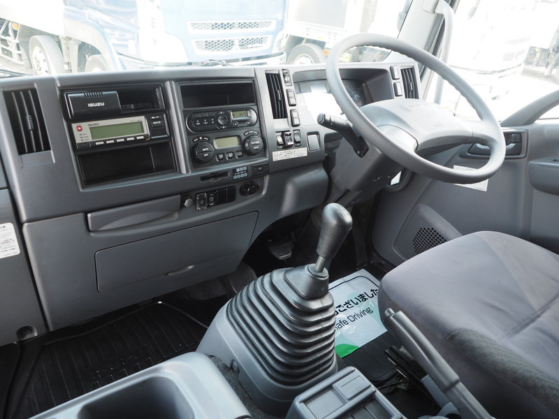 いすゞ フォワード ウイング車 中型 TKG-FRR90T2 年式 H27[写真31]