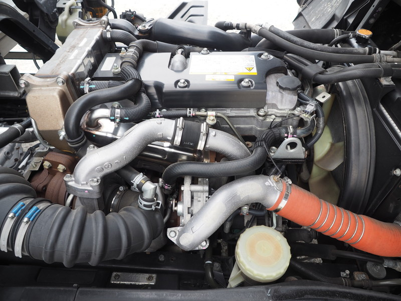 いすゞ フォワード ウイング車 中型 TKG-FRR90T2 年式 H27[写真42]