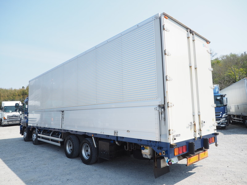 いすゞ ギガ ウイング車 大型 LKG-CYJ77A 年式 H23[写真07]