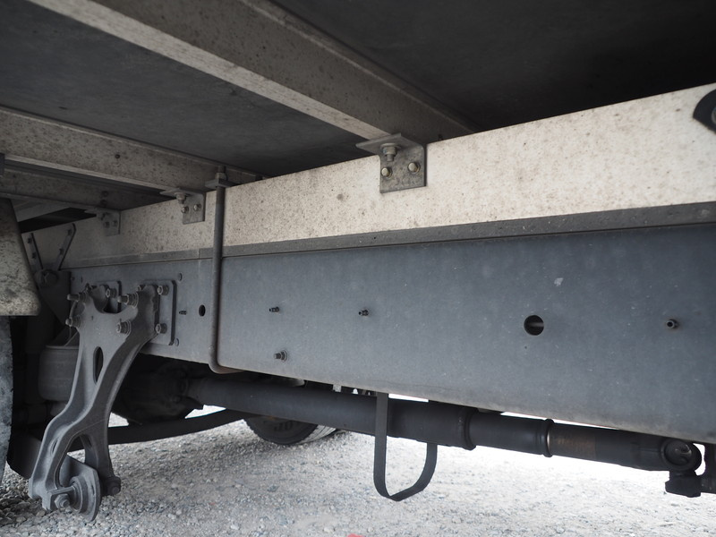 日野 レンジャー 冷凍バン 中型 TKG-FC9JKAG 年式 H27[写真15]