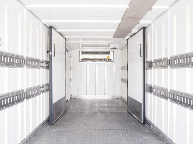 いすゞ エルフ 冷凍バン 小型 TRG-NPR85AN 年式 H27[写真11]