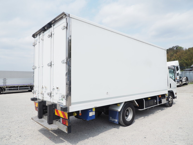 いすゞ エルフ 冷凍バン 小型 TRG-NPR85AN 年式 H27[写真04]