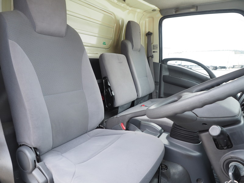 いすゞ エルフ 冷凍バン 小型 TRG-NPR85AN 年式 H27[写真21]