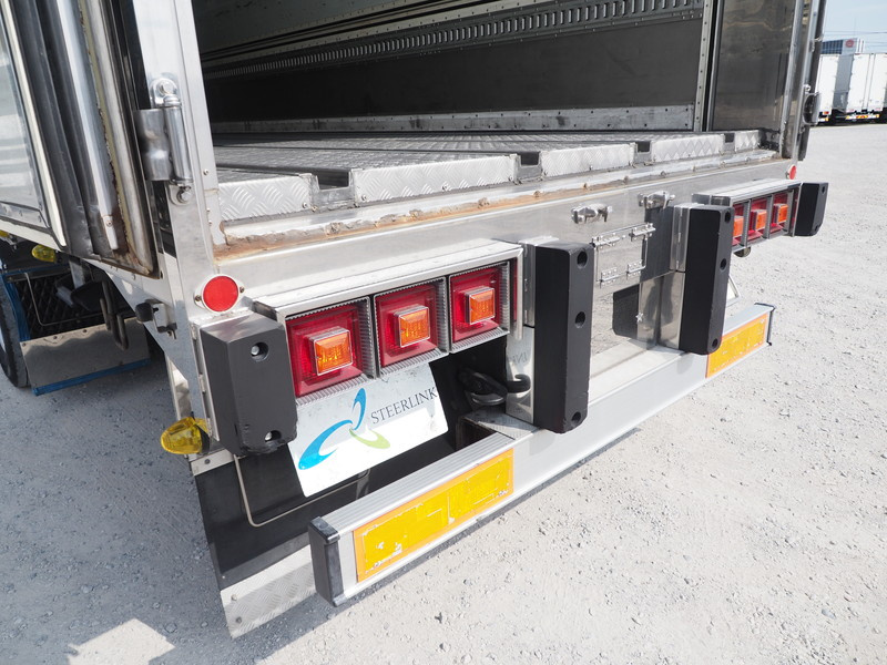 いすゞ ギガ 冷凍ウイング 大型 PJ-CYL51V5 年式 H17[写真29]