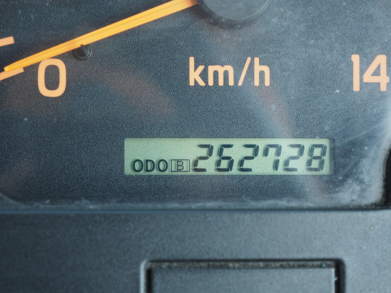 いすゞ ギガ 冷凍ウイング 大型 PJ-CYL51V5 年式 H17[写真40]