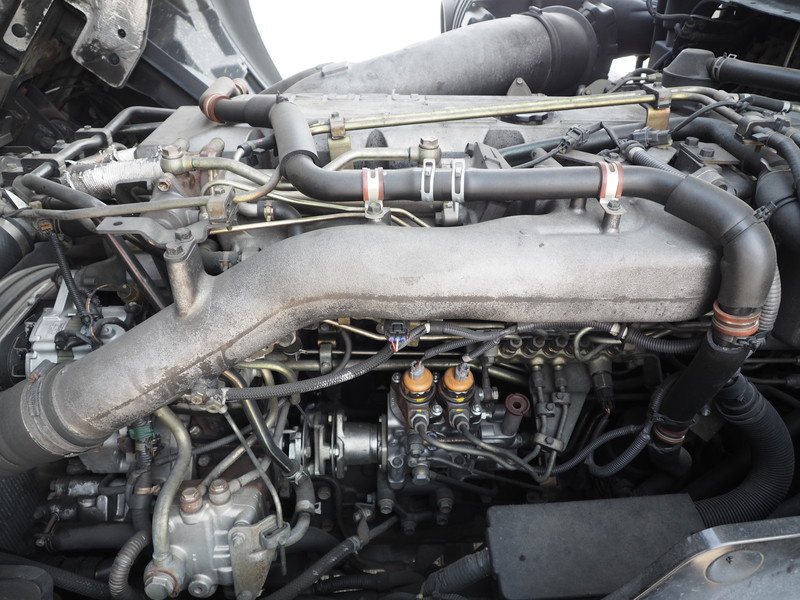 いすゞ ギガ 冷凍ウイング 大型 PJ-CYL51V5 年式 H17[写真49]