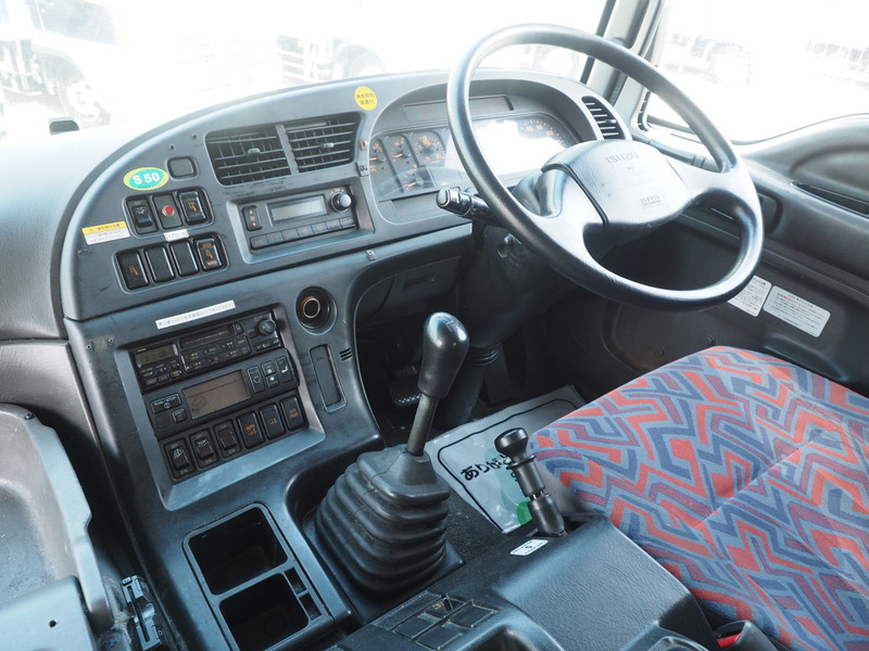 いすゞ ギガ 冷凍ウイング 大型 PJ-CYL51V5 年式 H17[写真36]