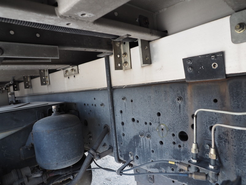 いすゞ ギガ 冷凍ウイング 大型 PJ-CYL51V5 年式 H17[写真43]