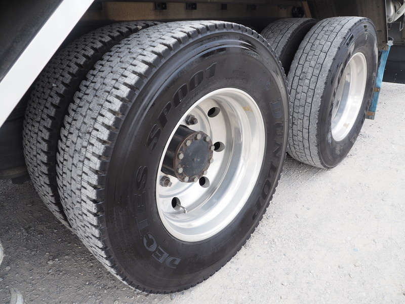 いすゞ ギガ 冷凍ウイング 大型 PJ-CYL51V5 年式 H17[写真47]