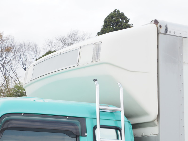 いすゞ ギガ 冷凍ウイング 大型 PJ-CYL51V5 年式 H17[写真10]