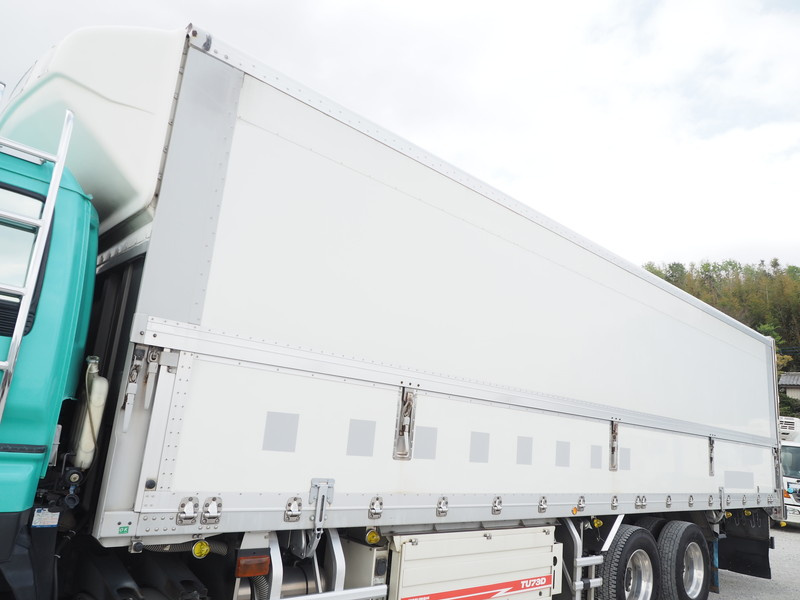 いすゞ ギガ 冷凍ウイング 大型 PJ-CYL51V5 年式 H17[写真15]