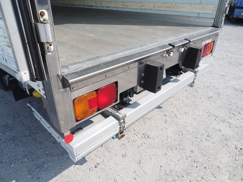 日野 レンジャー 冷凍バン 中型 TKG-FC9JKAA 年式 H25[写真16]