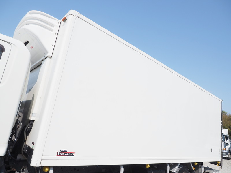 日野 レンジャー 冷凍バン 中型 TKG-FC9JKAA 年式 H25[写真09]