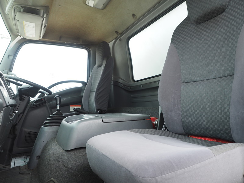 いすゞ フォワード 冷凍バン 中増t SKG-FSR90T2 年式 H25[写真22]