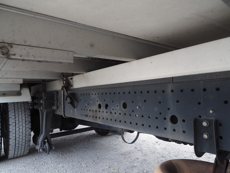 いすゞ フォワード 冷凍バン 中増t SKG-FSR90T2 年式 H25[写真27]