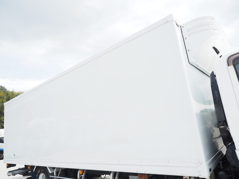 いすゞ フォワード 冷凍バン 中増t SKG-FSR90T2 年式 H25[写真07]