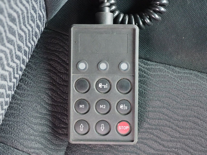 日野 グランドプロフィア ウイング車 大型 BDG-FW1EXYG 年式 H22[写真32]