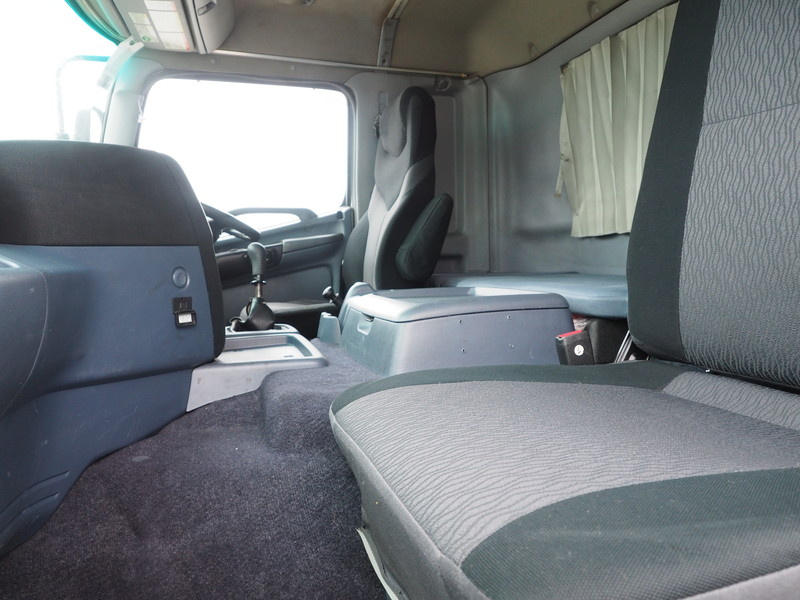 日野 グランドプロフィア ウイング車 大型 BDG-FW1EXYG 年式 H22[写真31]